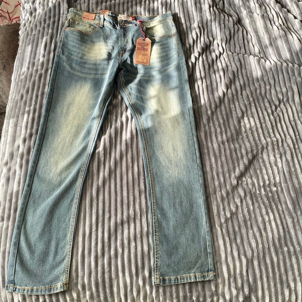 *Brand NEW* Hudson & Barrow size 36x32 Vintage Desert Stretch fit jeans.